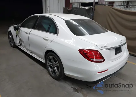 2019 Mercedes-Benz E 300 z USA, uszkodzony, nr VIN WDDZF4JB1KA588619